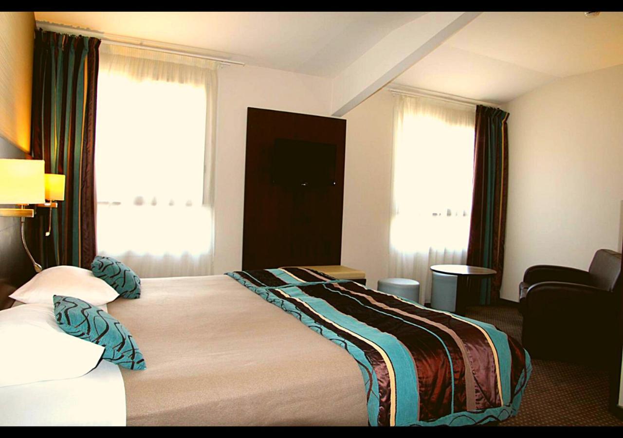 Hôtel Helgon - Lourdes Pyrénées Esterno foto