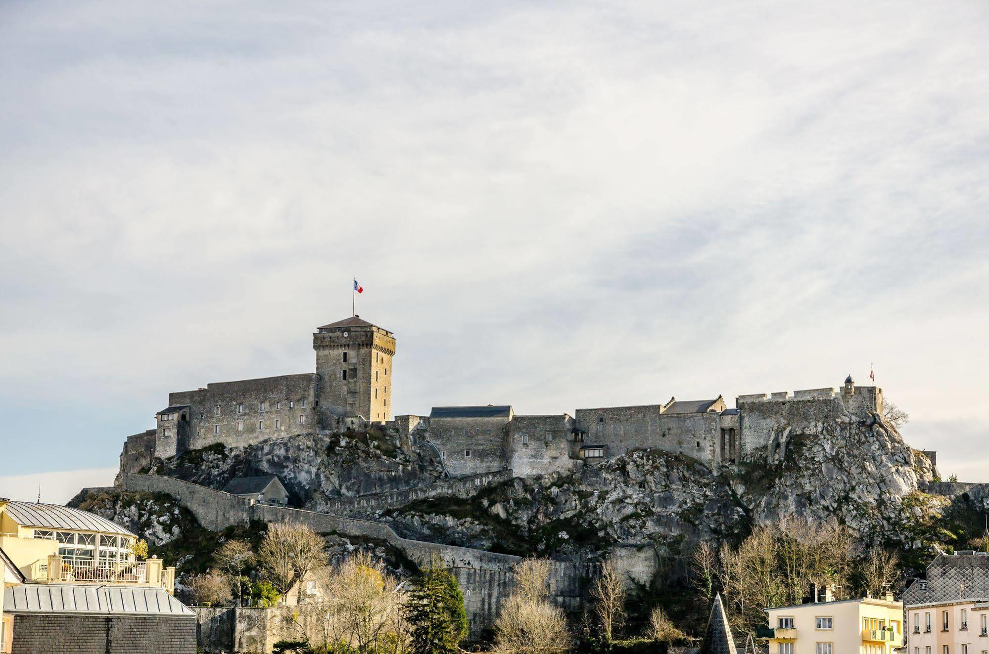 Hôtel Helgon - Lourdes Pyrénées Esterno foto